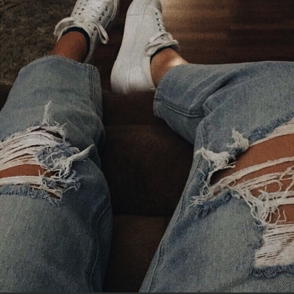 American Eagle mom jeans